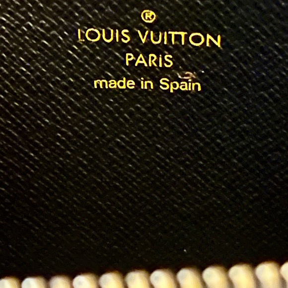 VINTAGE REHAB Louis Vuitton Limited Edition Damier Infini Race Zippy Wallet. - Picture 14 of 16